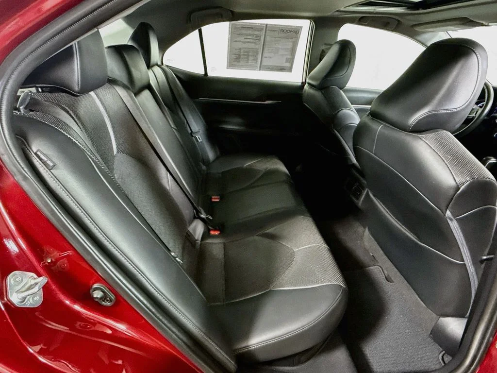 Used 2022 Ruby Flare Pearl Toyota Hybrid XLE image 28
