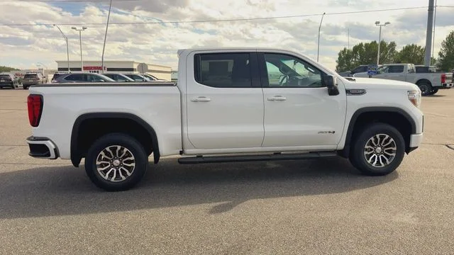 Used 2019 White GMC AT4 image 9