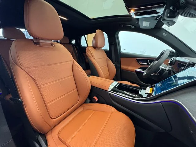 New 2027 Black Mercedes-Benz GLC 300 image 42