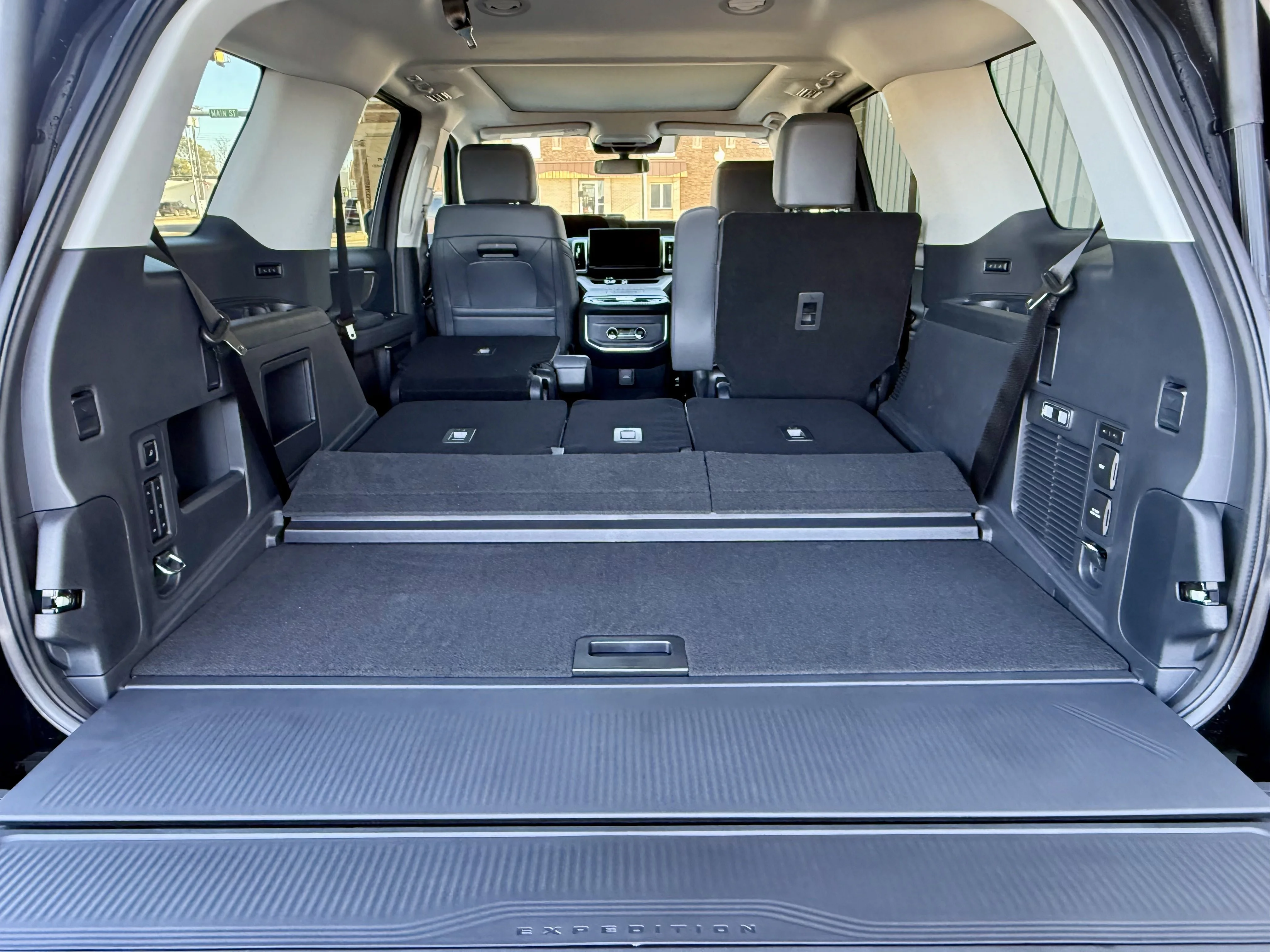 2025 Ford Expedition Active - Photo 19