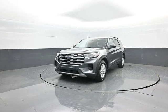 New 2026 Carbonized Gray Metallic Ford Active image 3