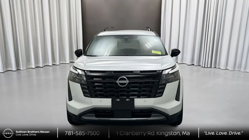 New 2026 White Nissan SL image 2