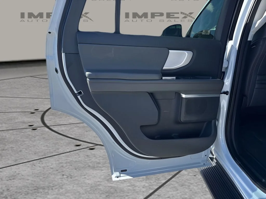 Used 2025 Silver Ford Active image 29