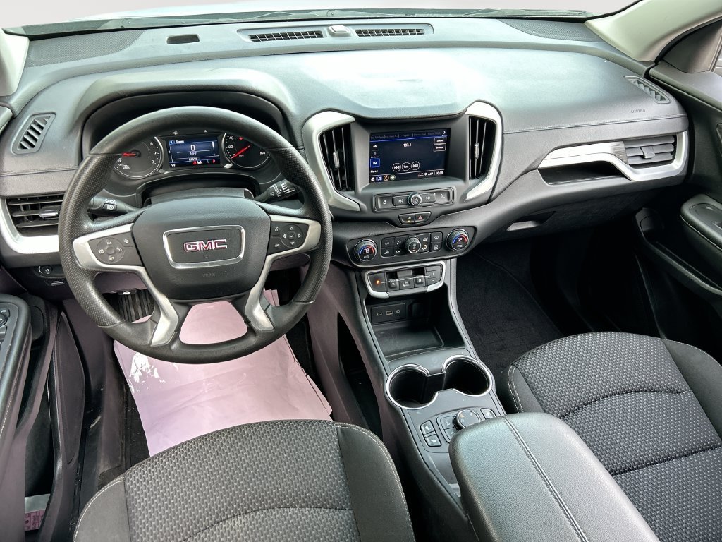 Used 2024 Gray GMC SLE image 24