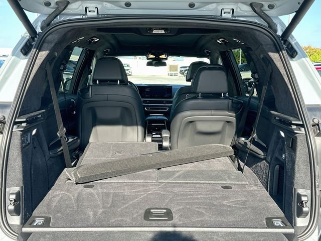 Certified Used 2024 Gray BMW xDrive40i image 28