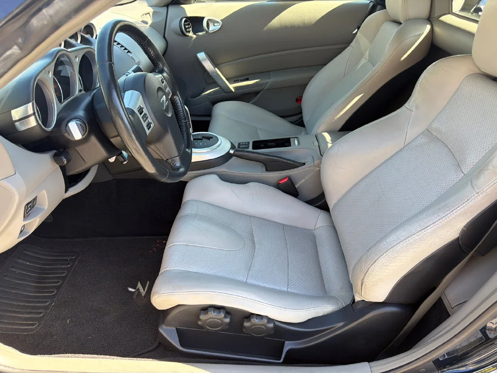 Used 2007 Blue Nissan Touring image 9