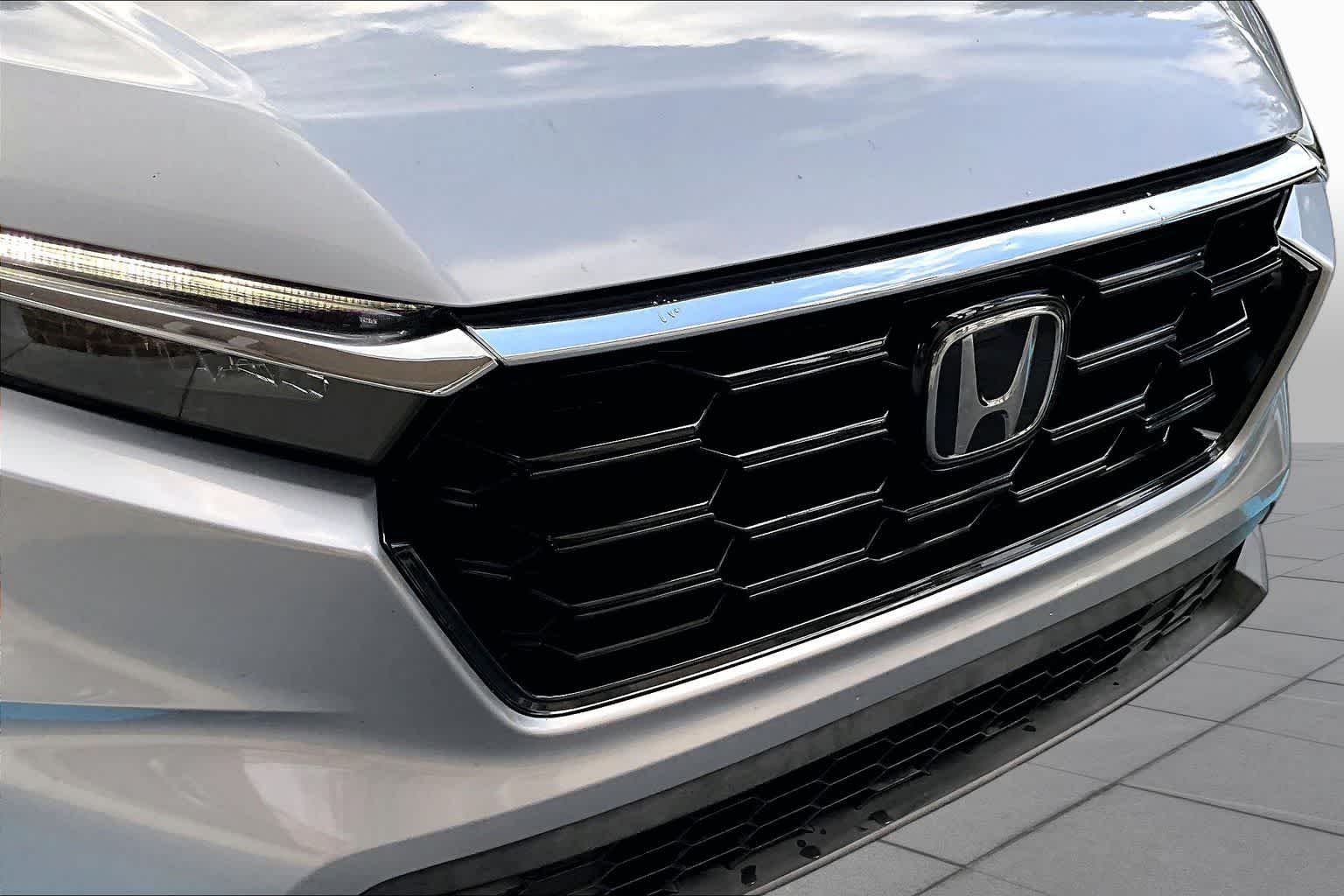 Certified Used 2024 Lunar Silver Metallic Honda EX image 30