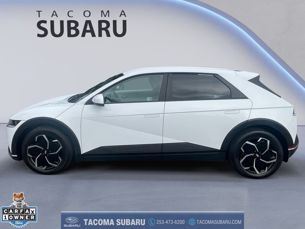 Used 2024 White Hyundai SEL image 2