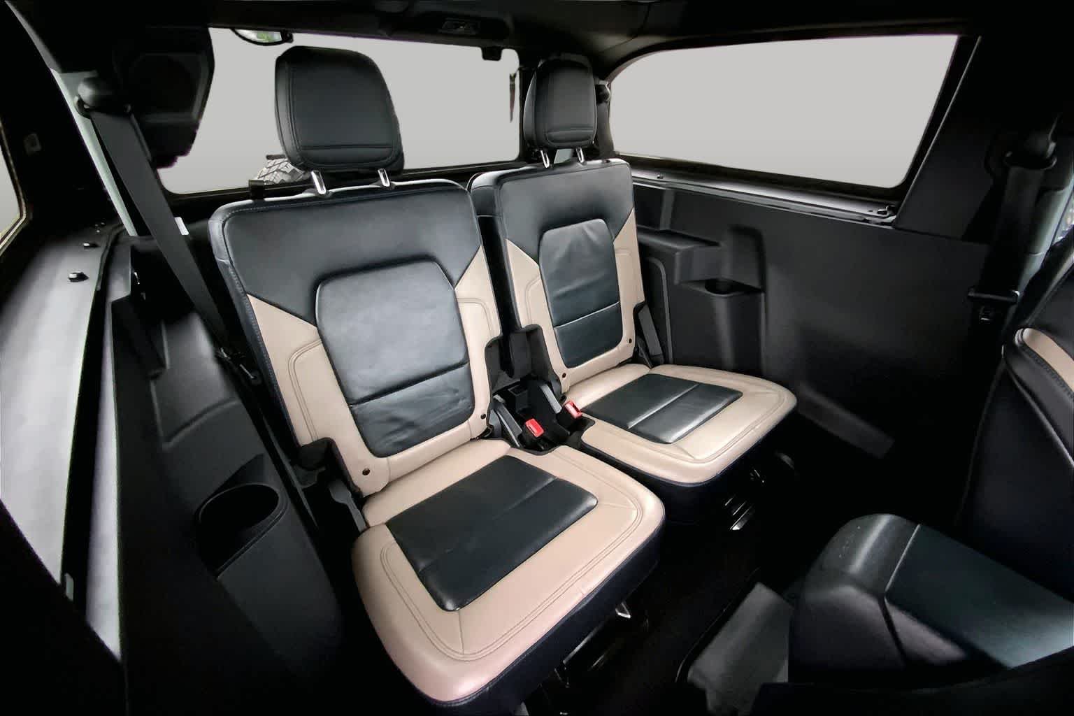 Used 2023 Cactus Gray Ford Wildtrak image 16