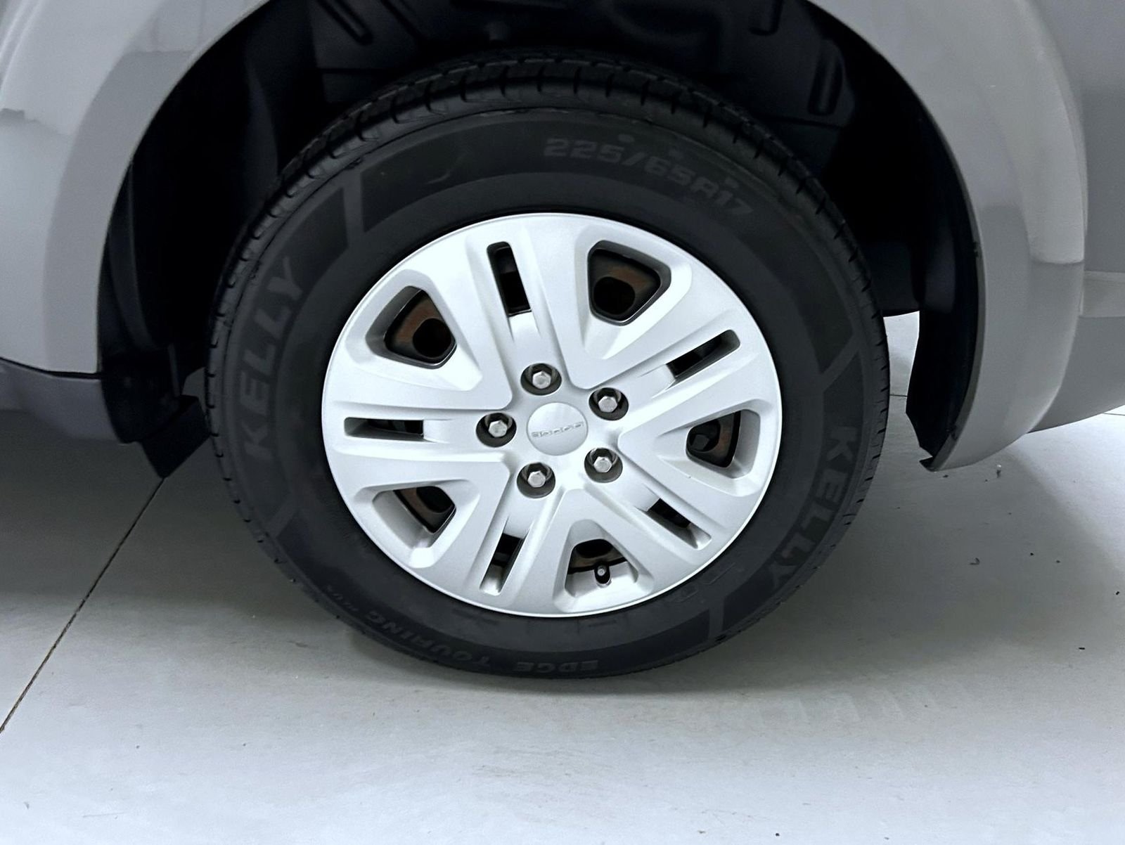 Used 2020 Gray Dodge SE image 23