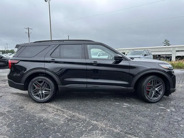 New 2026 Agate Black Metallic Ford ST image 2