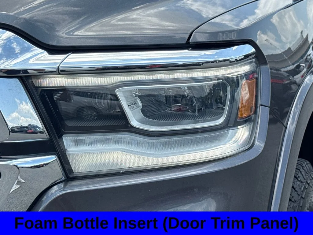 Used 2022 Granite Crystal Clearcoat Metallic Ram Laramie image 21