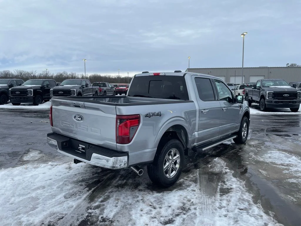 Used 2025 Silver Ford XLT image 5