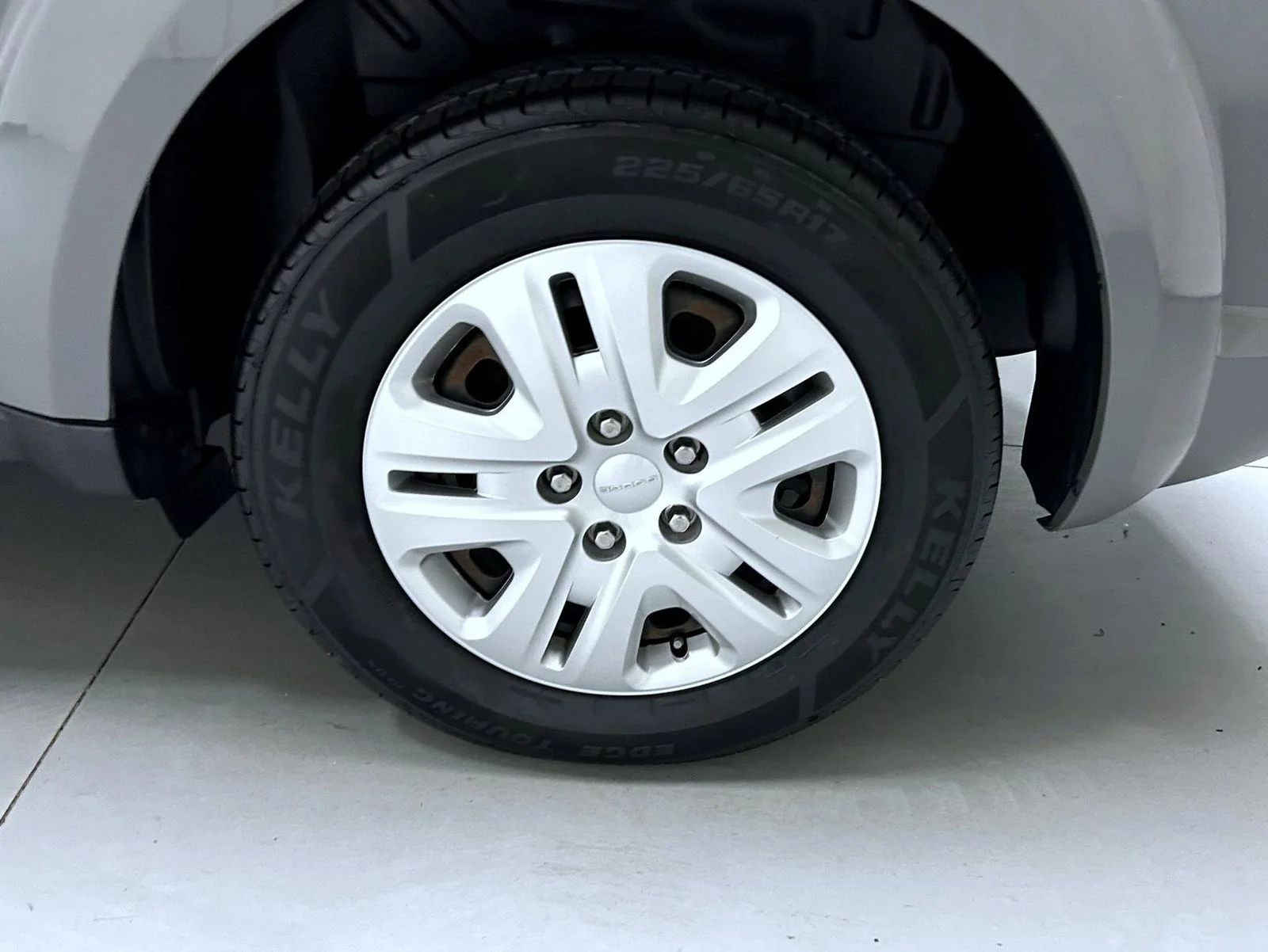 Used 2020 Gray Dodge SE image 23