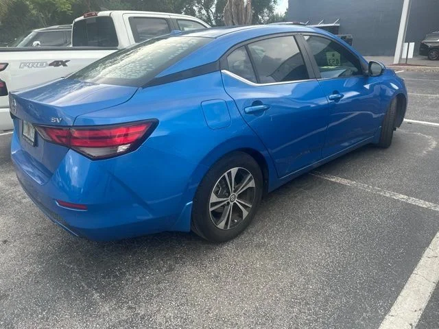 Used 2020 Blue Nissan SV image 2