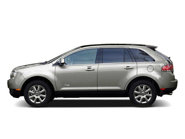 Used 2010  Lincoln Base image 3