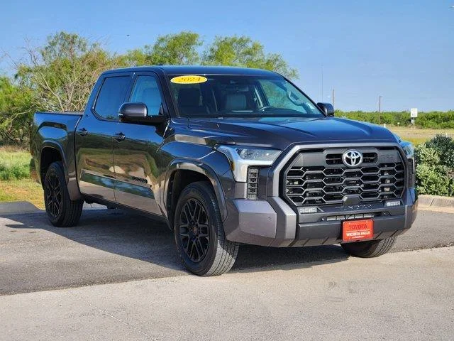 Used 2024 Magnetic Gray M Toyota SR5 (A10) 4x4 CrewMax 5.5 ft. box 145.7 in. WB image 3