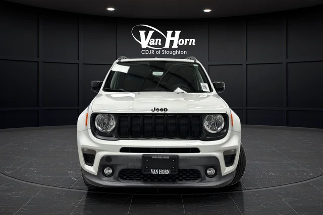Used 2023 Alpine White Jeep Altitude image 2