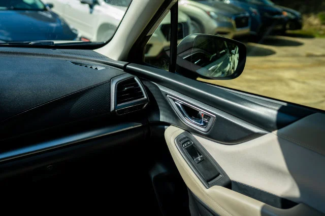 Used 2020 Crystal White Pearl Subaru Premium image 30