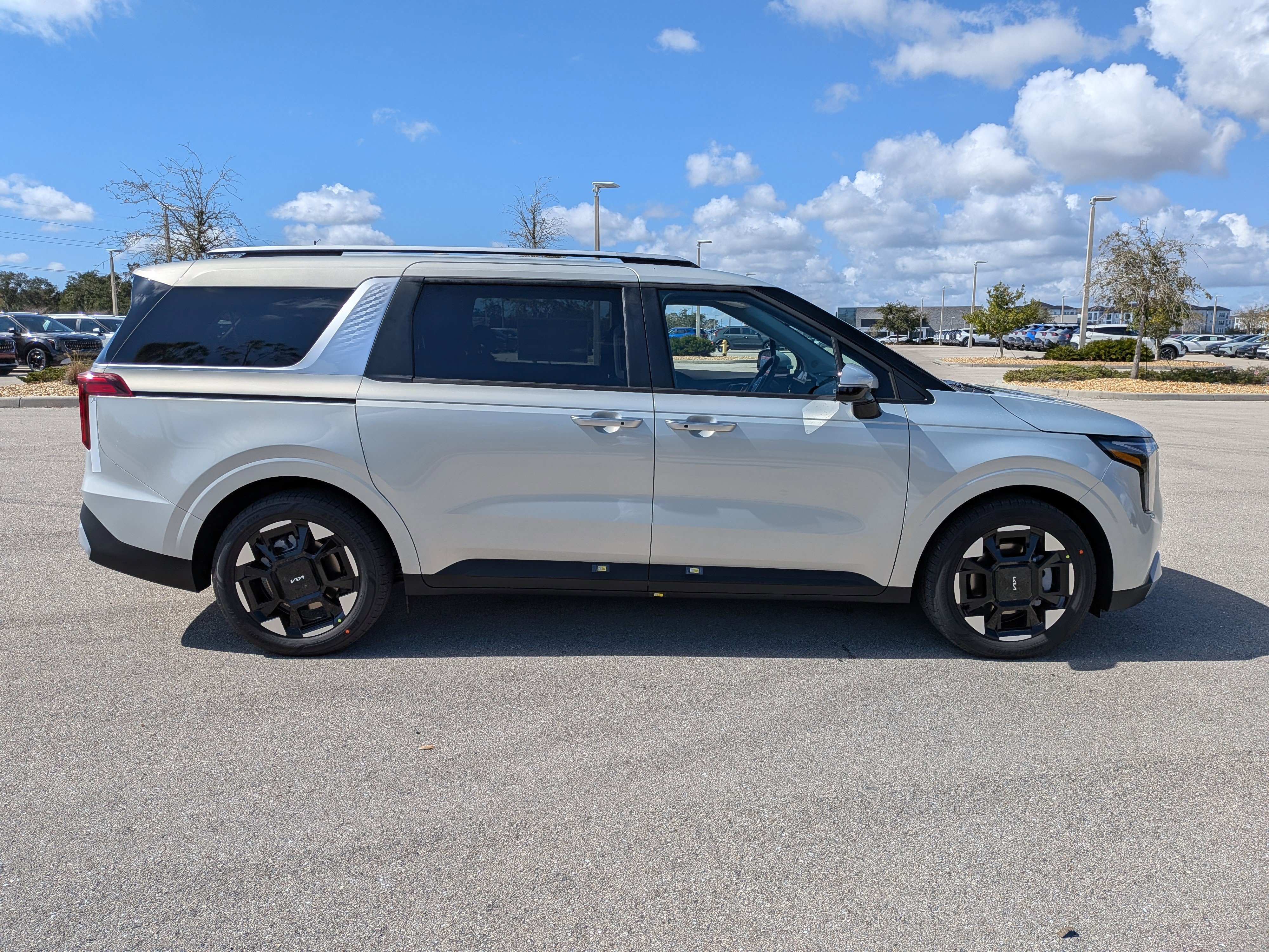 New 2026 Ivory Silver Kia EX image 4
