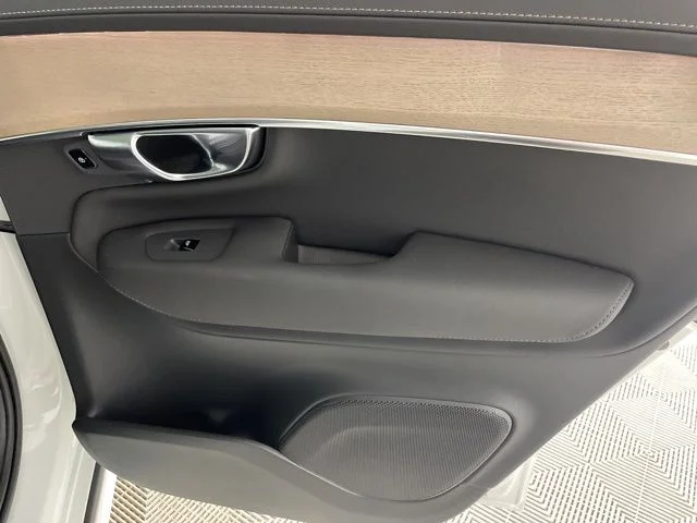 2025 Volvo XC90 Plus - Photo 44