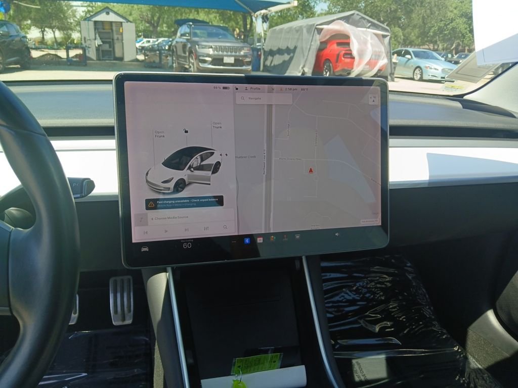 Used 2019  Tesla Long Range image 21