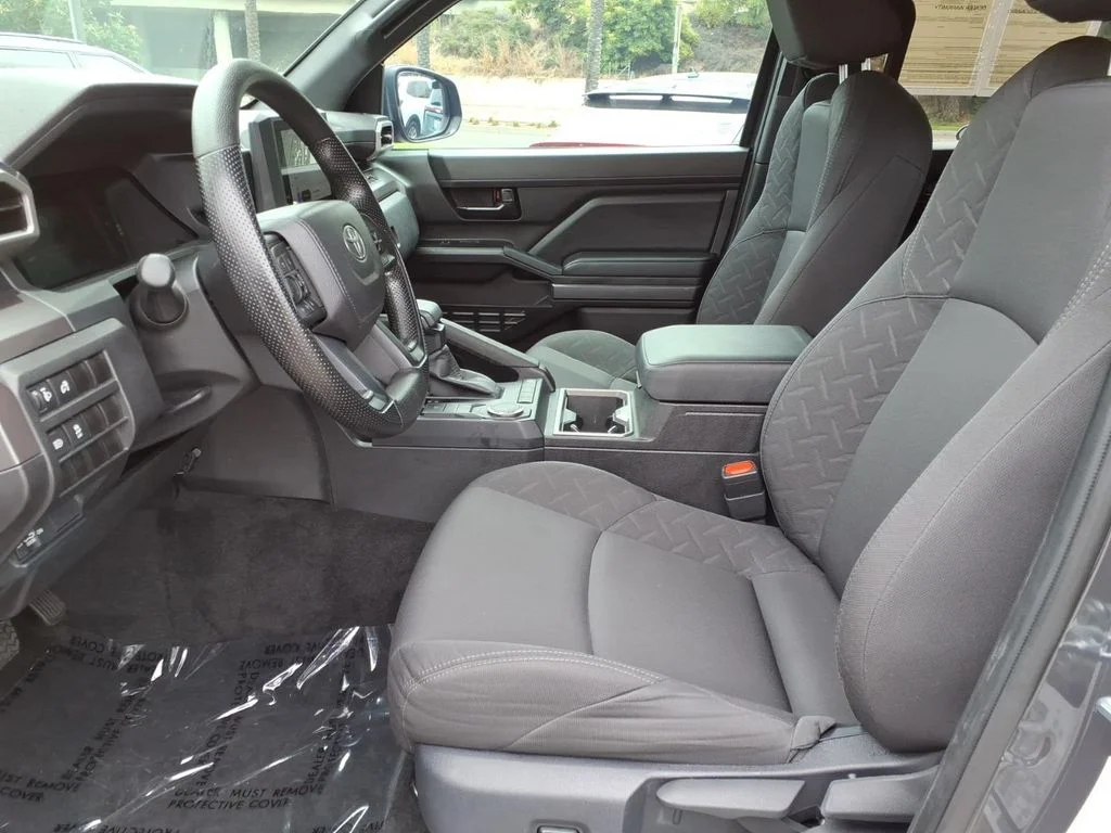 Used 2026  Toyota SR5 image 14