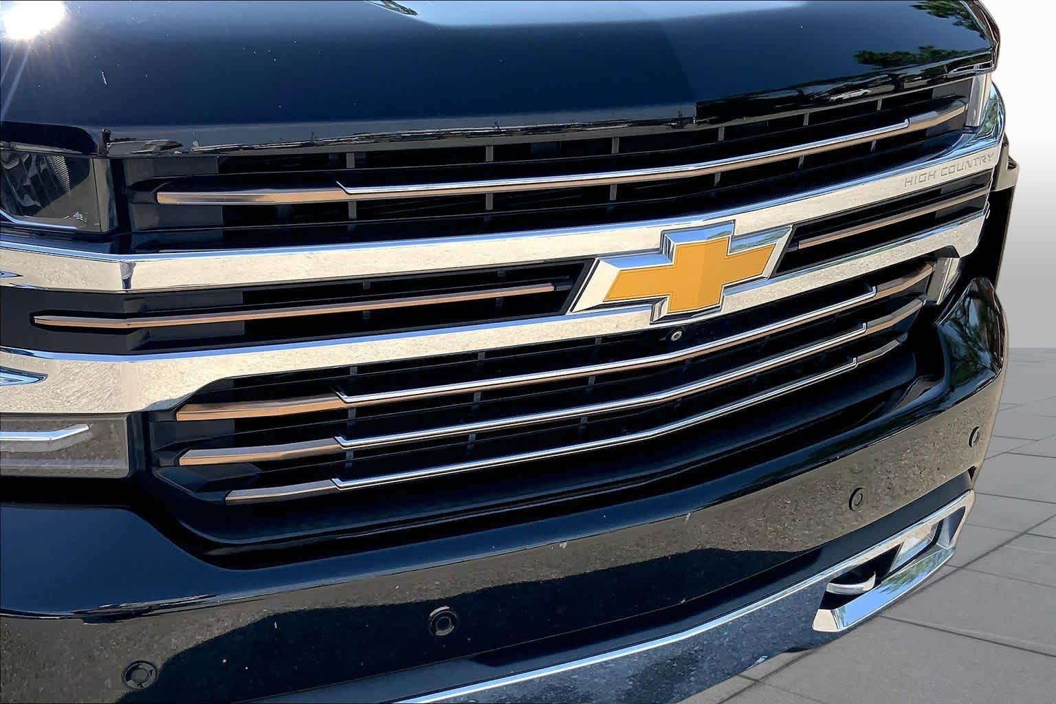 Used 2021 Black Chevrolet High Country image 29