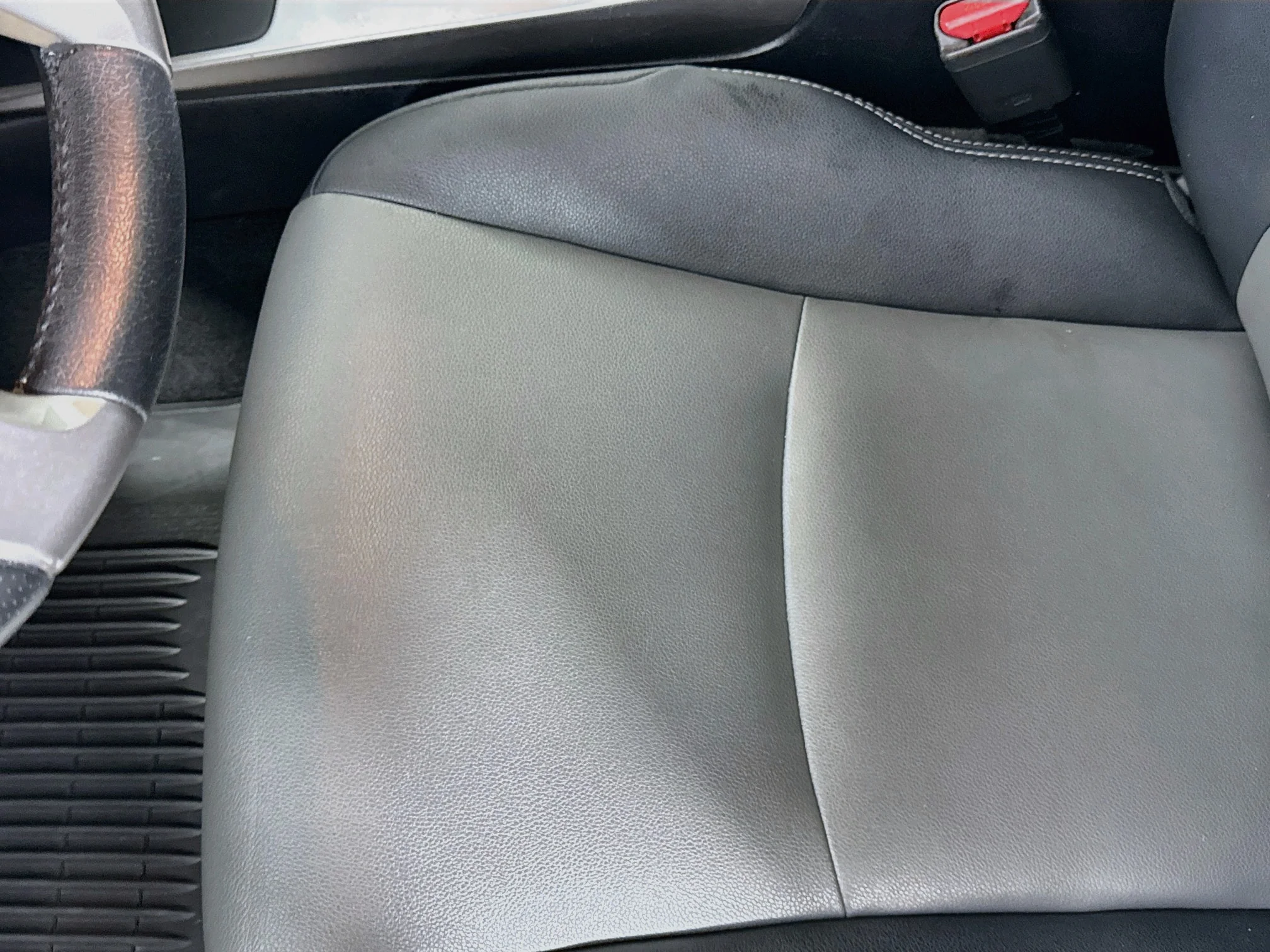 Used 2020 Magnetic Gray Metallic Toyota SR5 Premium image 17