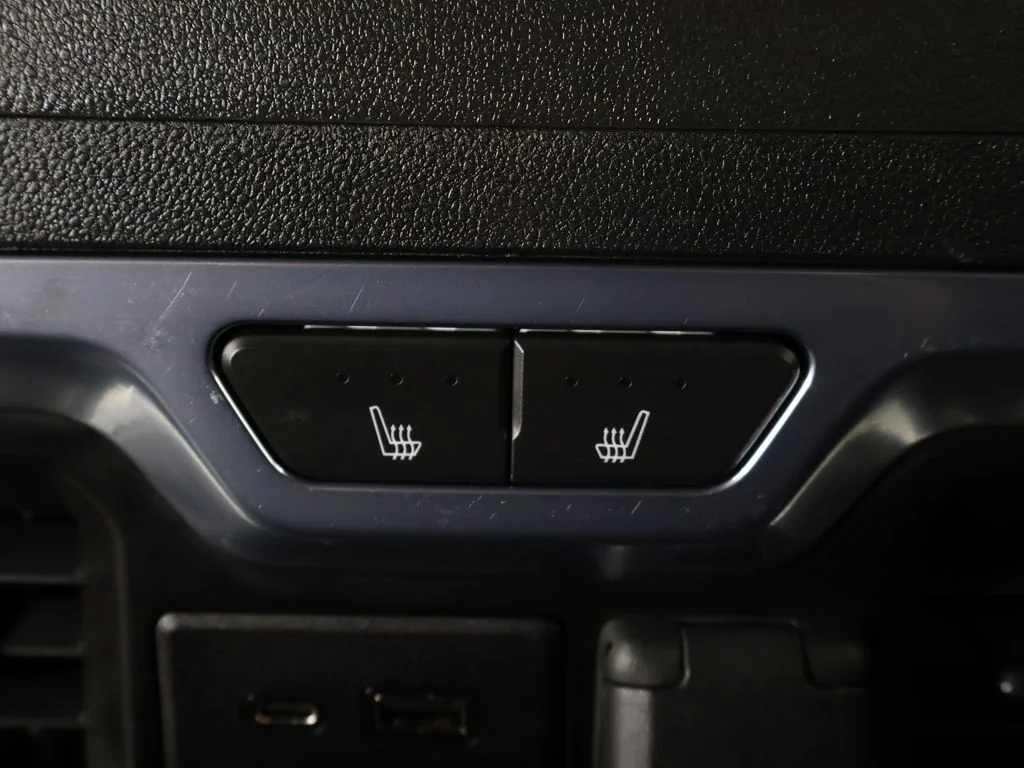 Used 2022 Summit White Chevrolet LTZ image 60