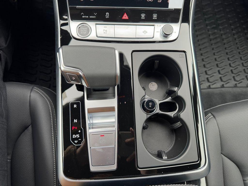 New 2026 Daytona Gray Pearl Effect Audi Premium plus image 18