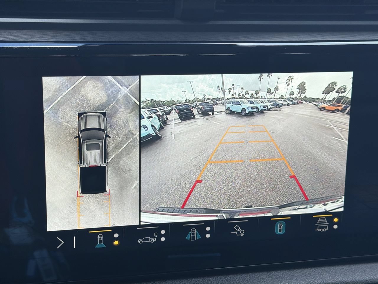 Used 2023 Sterling Metallic GMC AT4 image 23