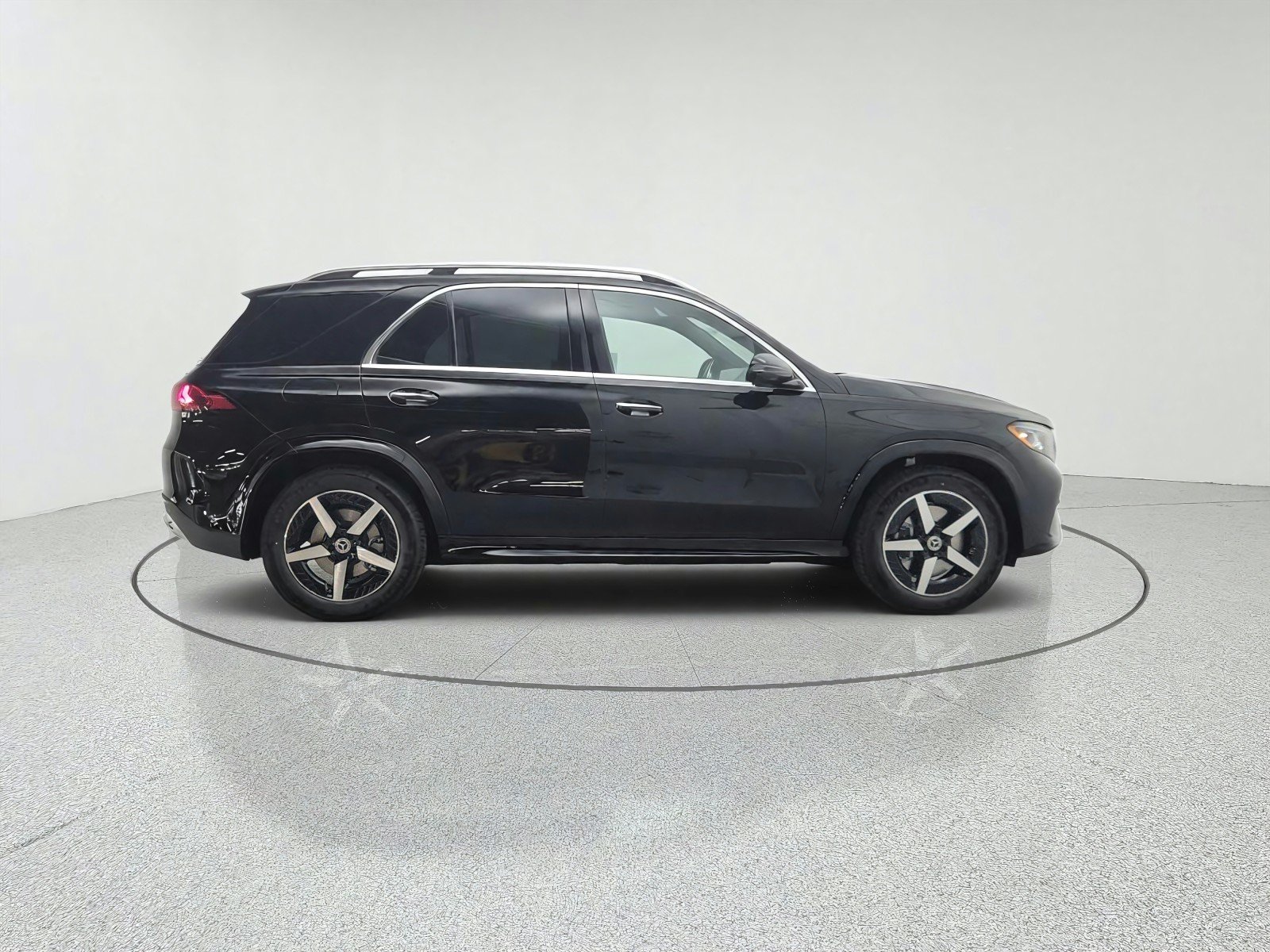 New 2027 Black Mercedes-Benz GLE 350 4MATIC® SUV image 4