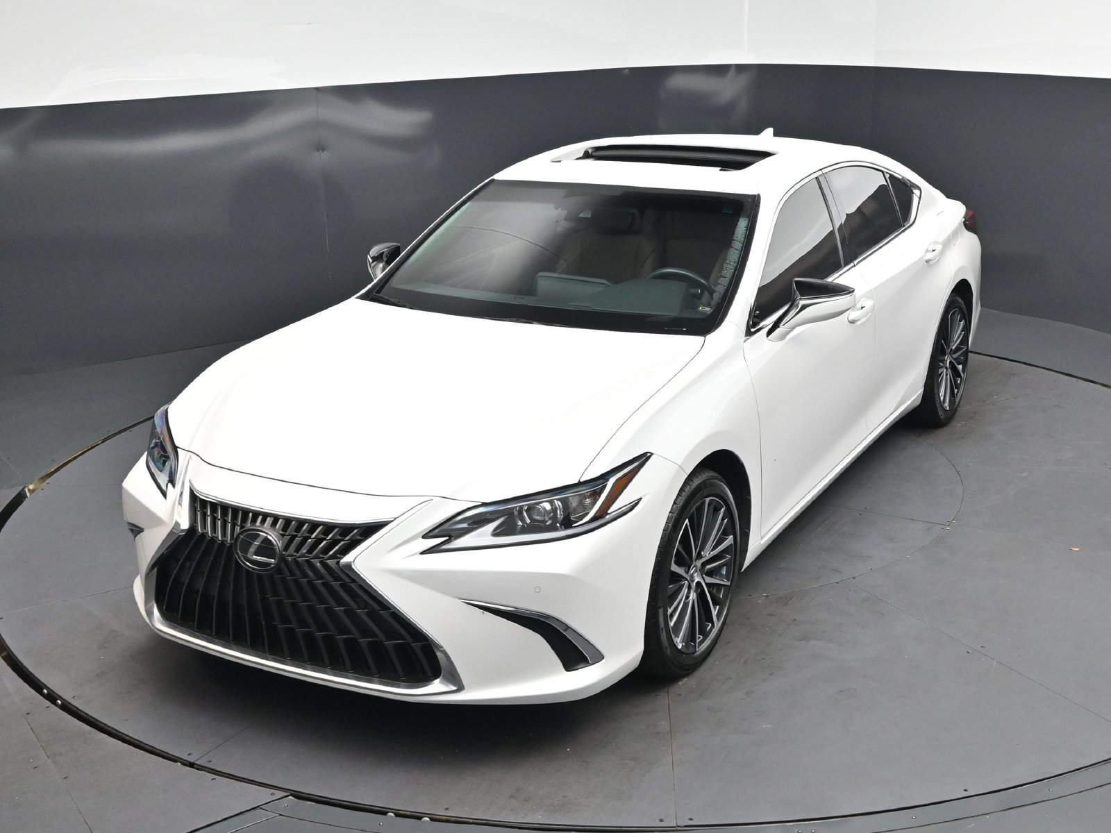 Certified Used 2024 White Lexus 350 image 30