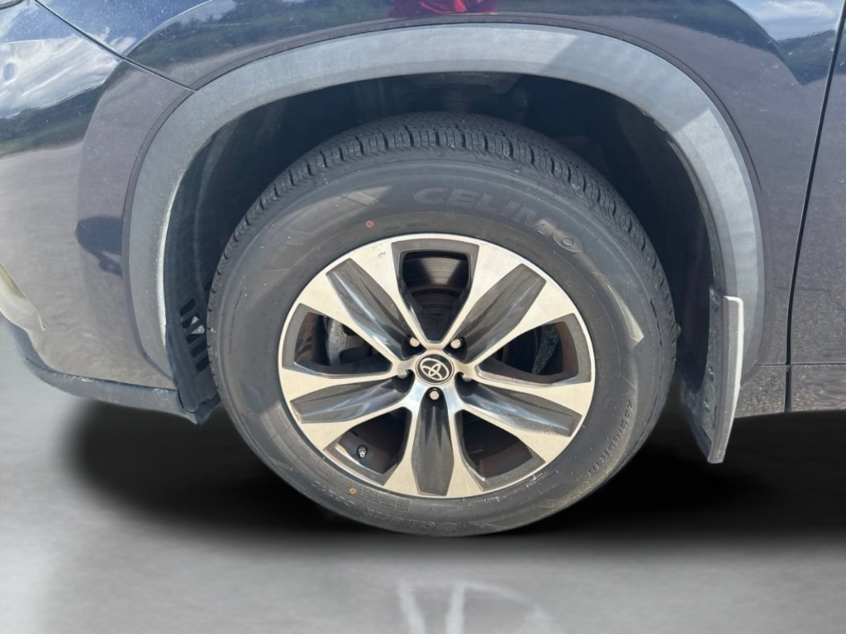 Used 2023 Blueprint Toyota XLE image 33