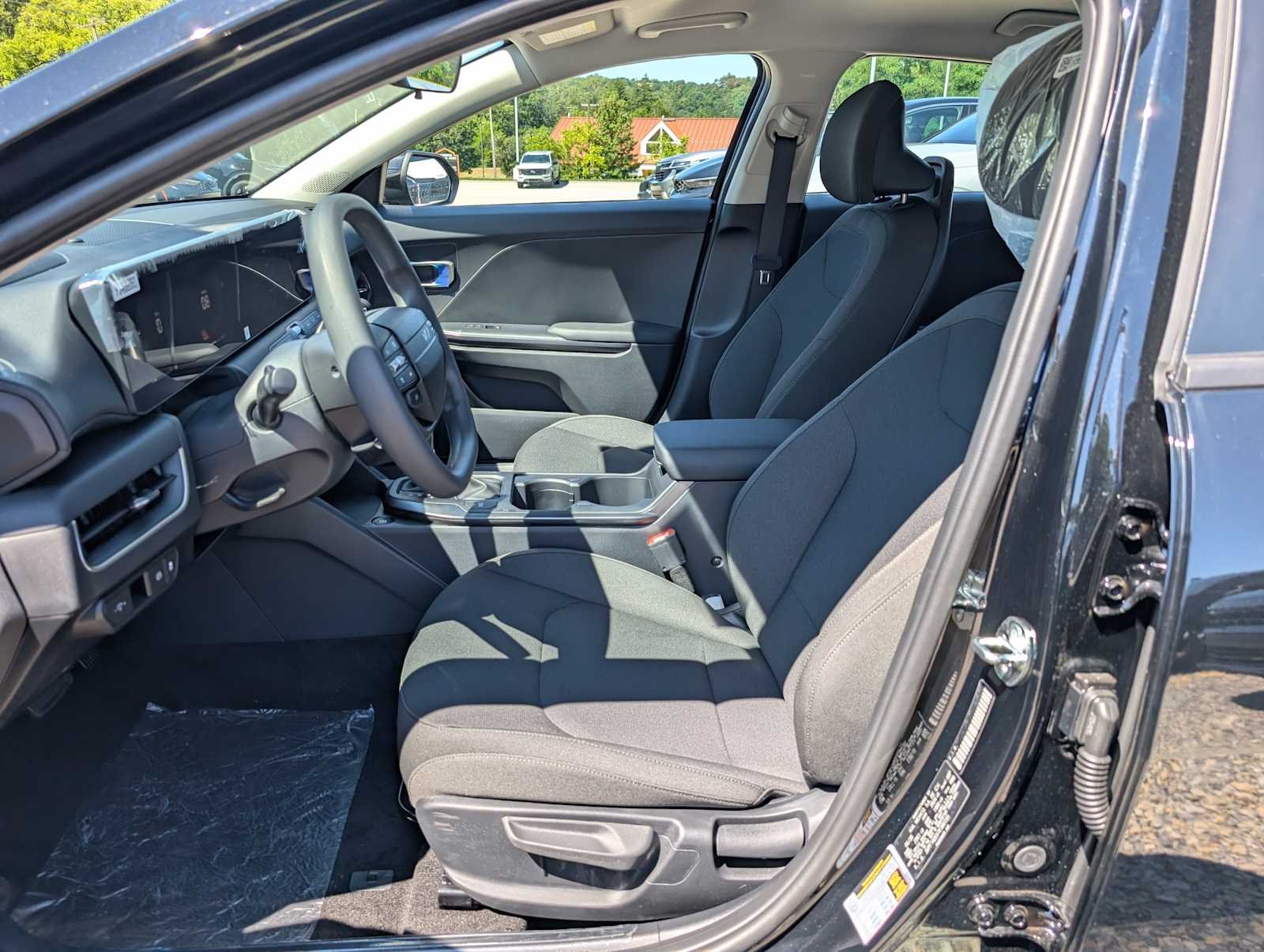 New 2026 Aurora Black Pearl Kia LXS image 4