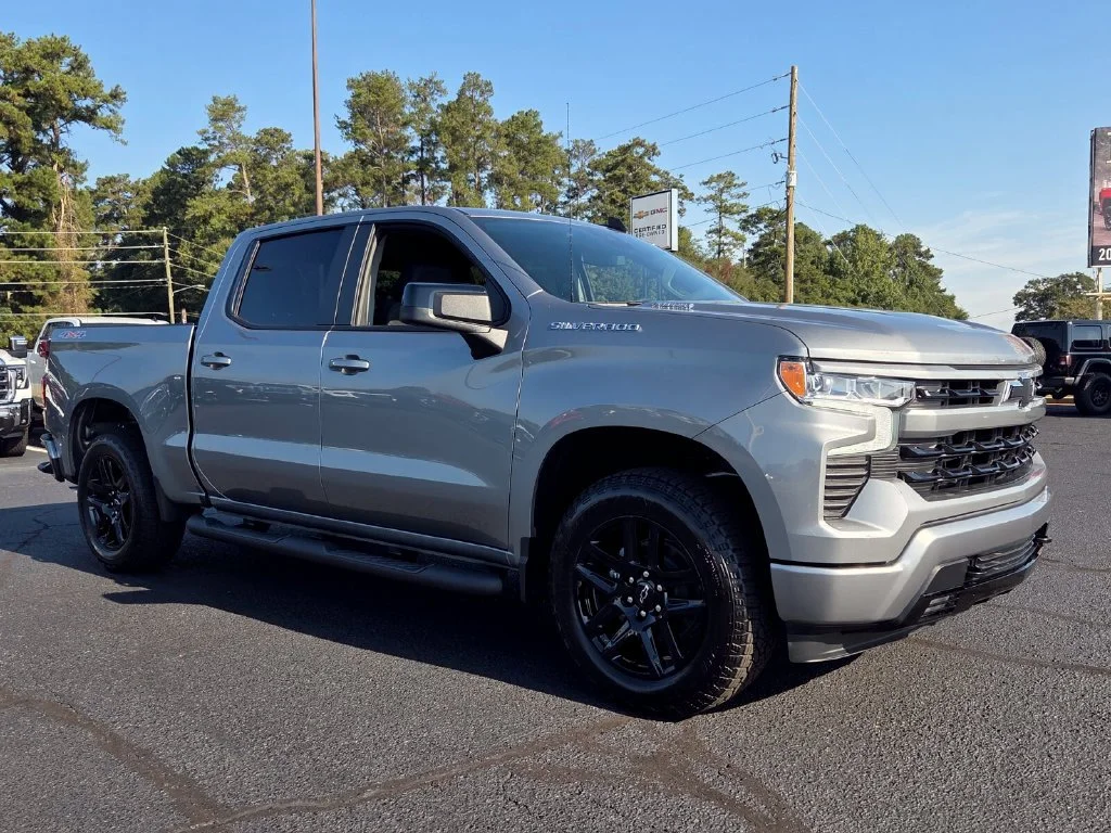 New 2026 Sterling Gray Metallic Chevrolet RST image 25