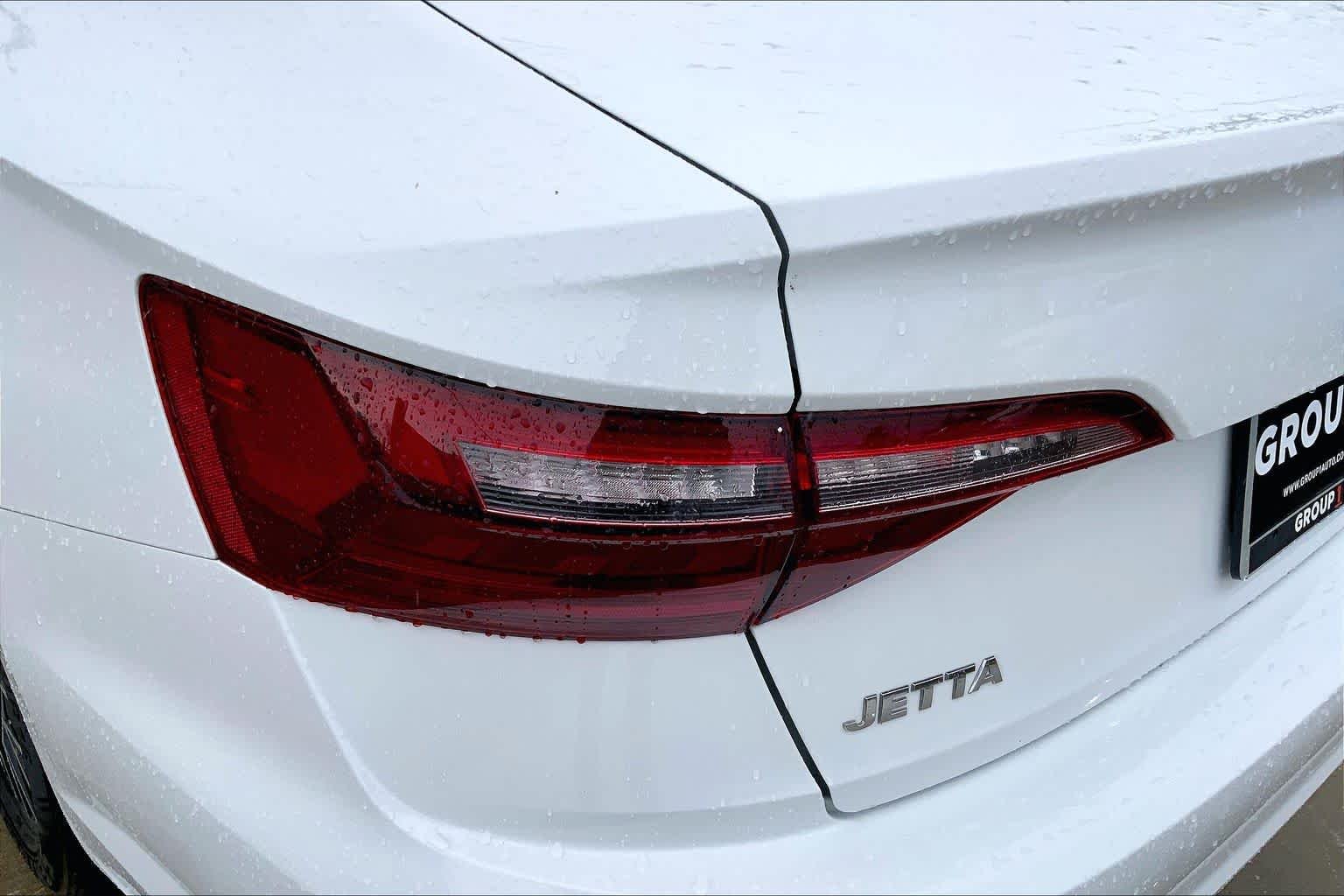 Used 2021 Pure White Volkswagen S image 26