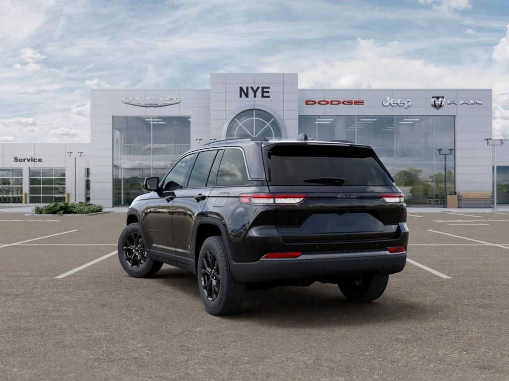 New 2026 Diamond Black Crystal Pearlcoat Jeep Altitude image 3