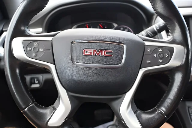 Used 2019 Summit White GMC SLE-2 image 29