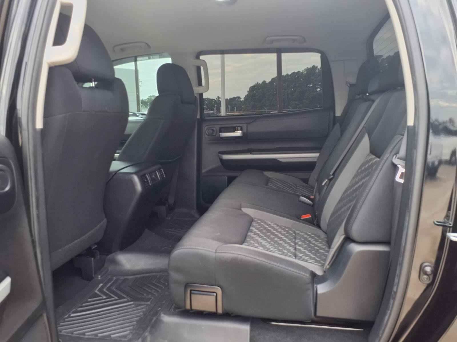 2021 Toyota Tundra 4WD photo 14 of 26