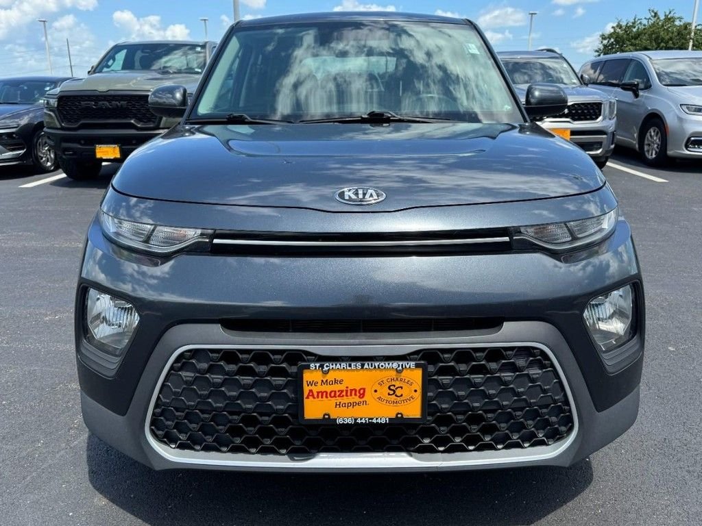 Used 2020 Gray Kia S image 9
