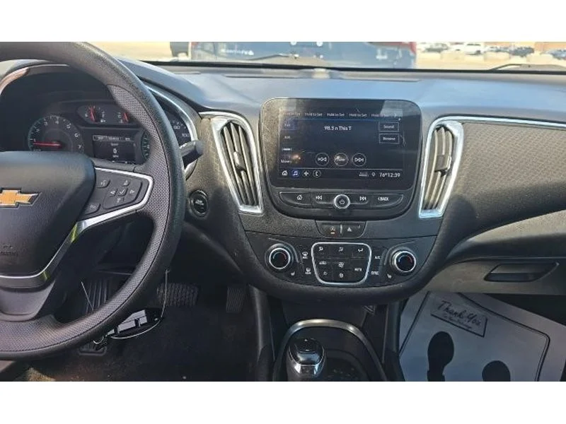 Used 2020 Shadow Gray Metallic Chevrolet LT image 7