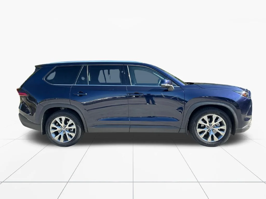 Used 2025 Blueprint Toyota Limited image 9