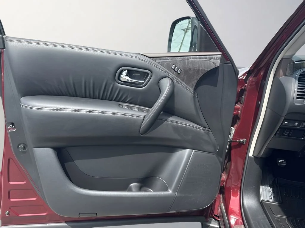 Used 2023 Maroon Nissan Platinum image 30