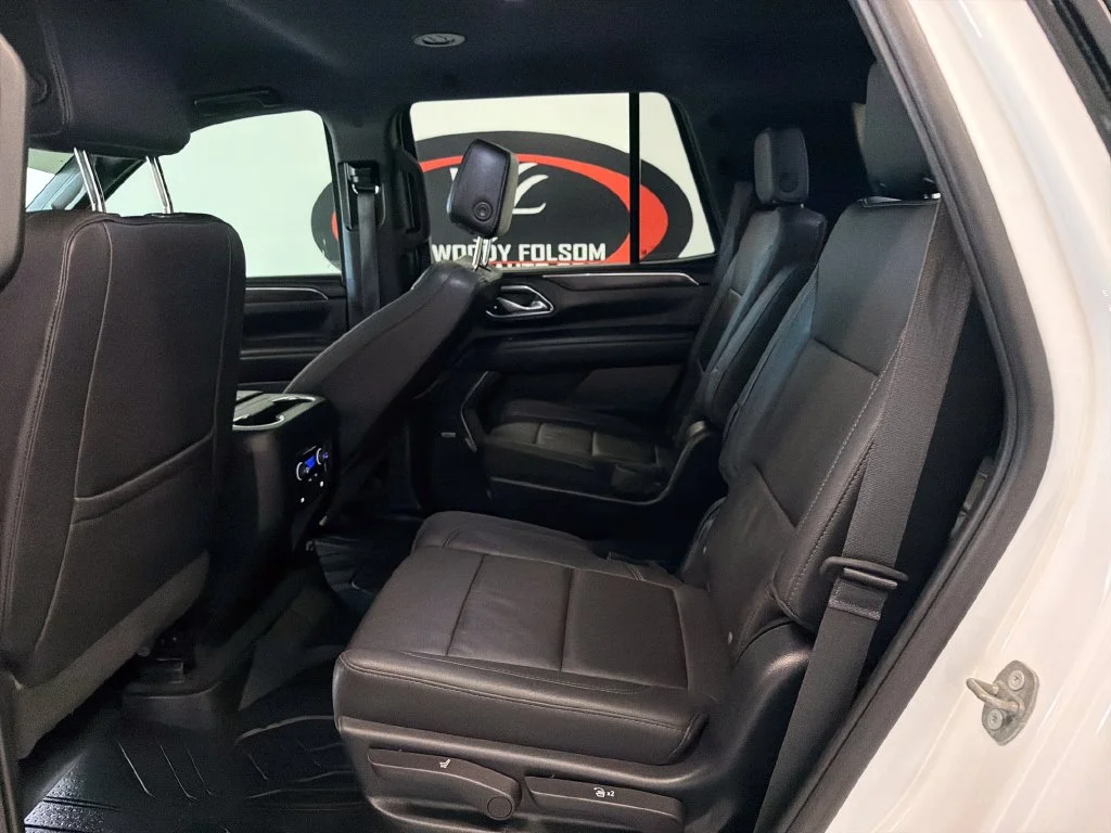 Used 2023 White Chevrolet Z71 image 13