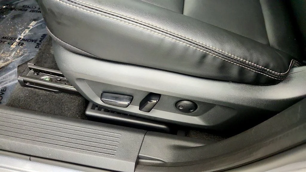 Used 2023 Gun Metallic Nissan FWD SL image 12
