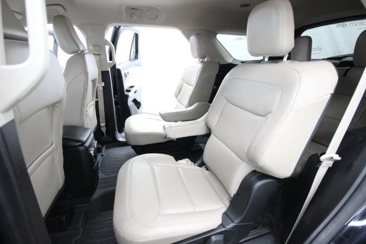 Used 2022 Black Ford XLT image 31