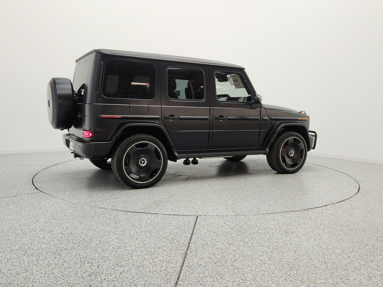 New 2026 MANUFAKTUR Night Black Magno Mercedes-Benz AMG® G 63 SUV image 5