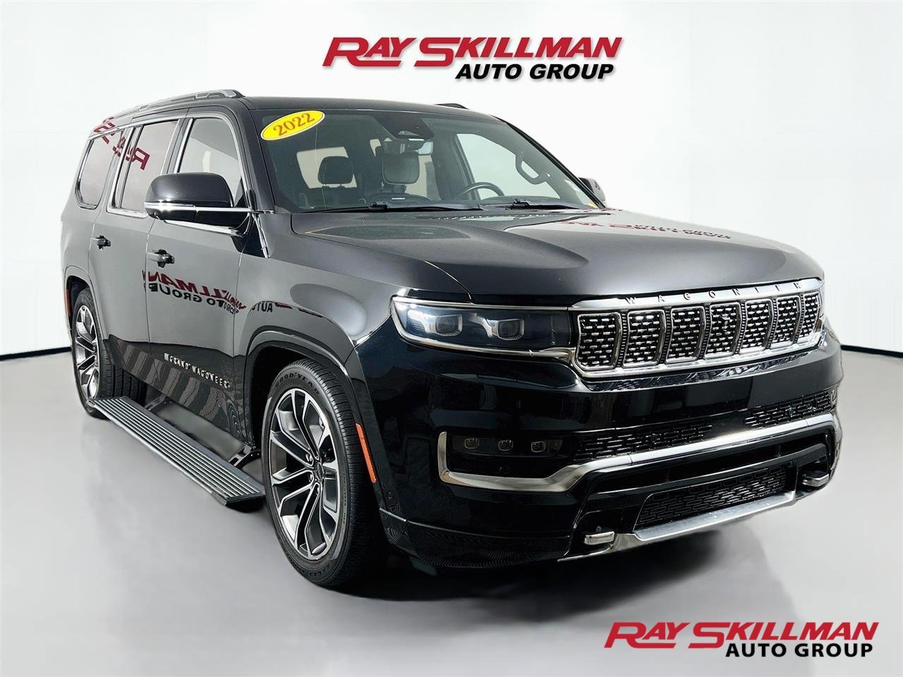 Used 2022 Diamond Black Crystal Pearlcoat Jeep SERIES III image 1